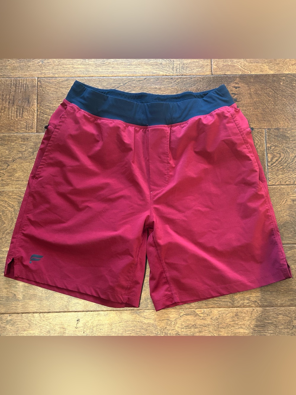 Fabletics Fundamental Shorts Mens Small Red Black Athletic Lined 7" Gym Run